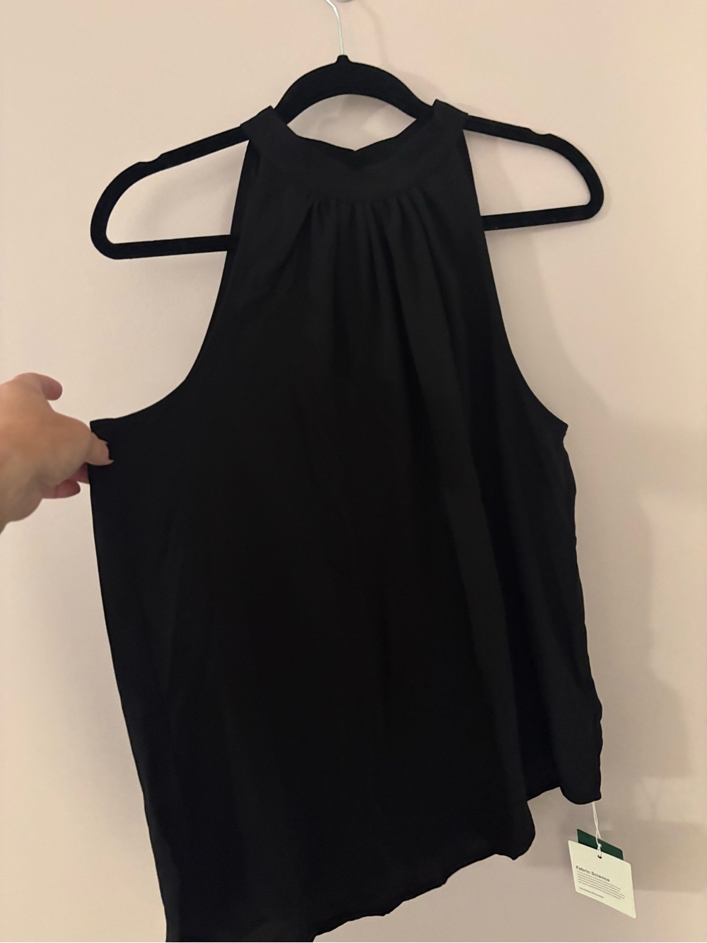 Halara Sleeveless High Neck Blouse Top NWT Size L Black Flowy Workwear - Picture 2 of 5